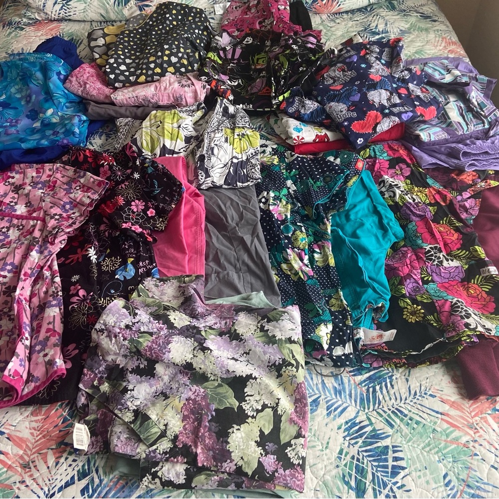 Scrub Bundle - Picture 4 of 5